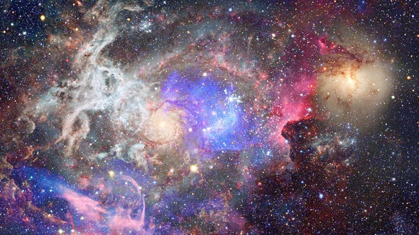 Nebuloasa şi galaxiile din spaţiu. Elemente ale acestei imagini furnizate de NASA . — Fotografie, imagine de stoc