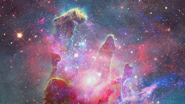 Farbige Nebel und offene Sternhaufen im Universum. — Stockfoto