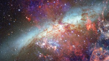 Kozmik gökada Bulutsusu, stardust ve parlak parlayan yıldızlar arka plan. Nasa tarafından döşenmiş bu görüntü unsurları.