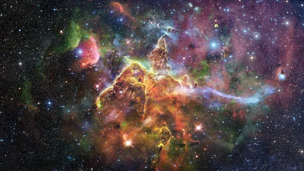 Montagna mistica nella nebulosa della Carina. Elementi di questa immagine forniti dalla NASA. — Foto Stock