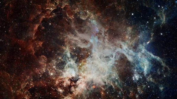 Una gloriosa y rica estrella formando nebulosa. Elementos de esta imagen proporcionados por la NASA — Foto de Stock