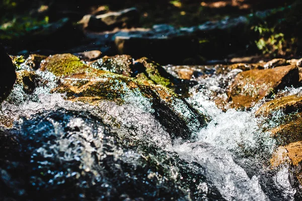 Cascata da vicino — Foto Stock