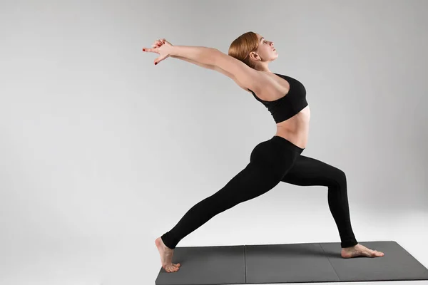 Gimnasia y Yoga —  Fotos de Stock