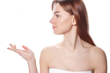 Güzel bir yüzü olan kadın portresi yakın çekim