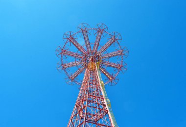 Brighton Plajı paraşüt atlama