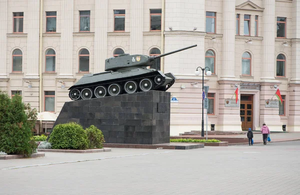 Monument voor de tank in Minsk — Stockfoto