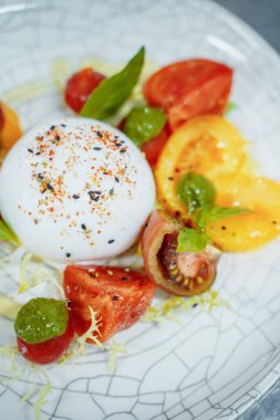 Domates fıçısı, yaklaşın.