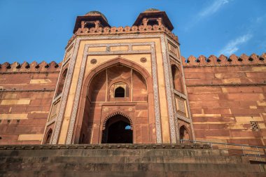 Giriş kapısı fort şehrin Fatehpur Sikri Agra, Hindistan. 