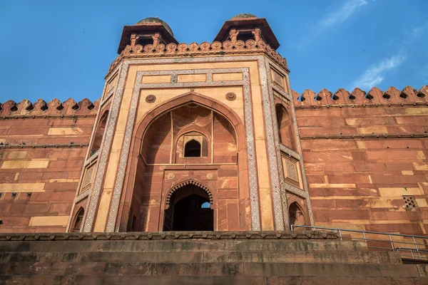 Porta de entrada para a cidade forte de Fatehpur Sikri Agra, Índia . — Fotografia de Stock