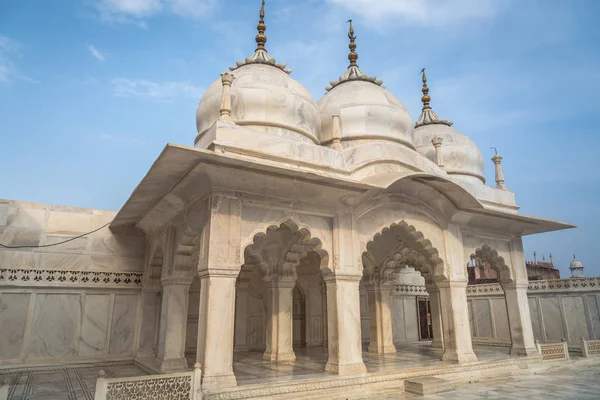 Nagina masjid ist eine Moschee innerhalb der agra-Festung, die vom Mogulkaiser Shah jahan erbaut wurde. — Stockfoto