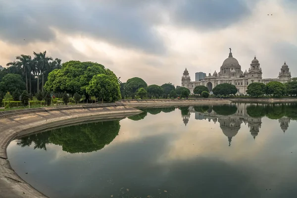 Victoria Memorial Kolkata in a classic retro background.