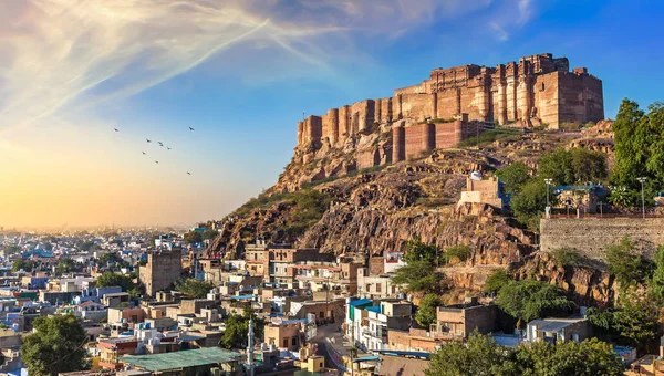 Mehrangarh Kalesi Jodhpur Rajasthan Gün Batımında Şehir Manzaralı Mehrangarh Kalesi — Stok fotoğraf