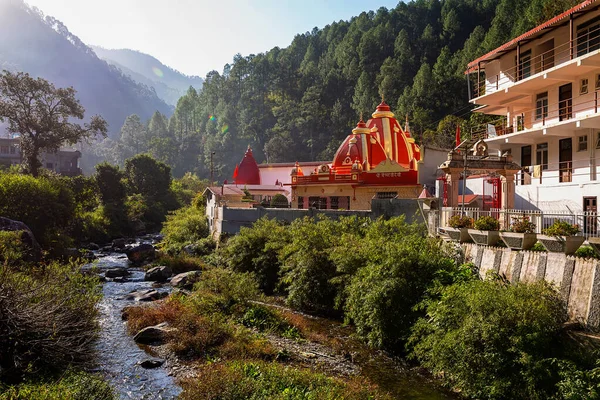 2018年10月19日 印度奈尼塔 奈尼塔附近的Kainchi Dham寺庙和Ashram 风景秀丽 Uttarakhand India是一个受欢迎的旅游胜地 — 图库照片