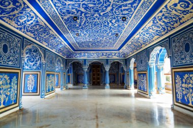 Kraliyet Ortaçağ Şehir Sarayı Jaipur iç mimari sanat eserleri dekoratif antik duvar resimleri.