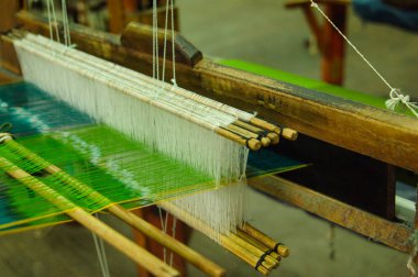 üretim ve halı ve kumaşlar dokuma