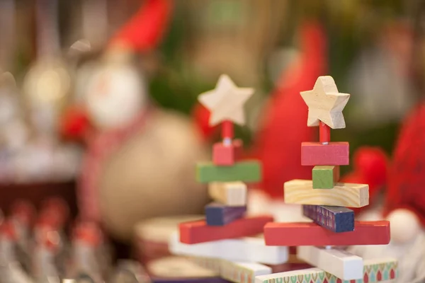 Ξύλινα χριστουγεννιάτικα παιχνίδια και διακόσμηση — Φωτογραφία Αρχείου