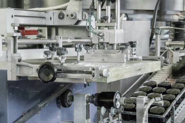 arabalar için filtreler üretimi için donatım