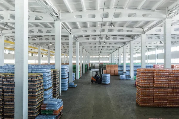 Large warehouse with drinks — Stock Photo, Image