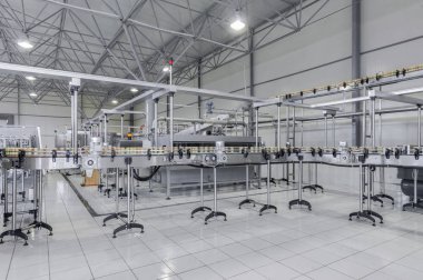 kutu içecek şişeleme fabrikası