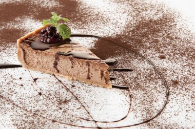 beyaz arkaplanda pasta