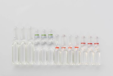 Hafif arkaplanda tabletler