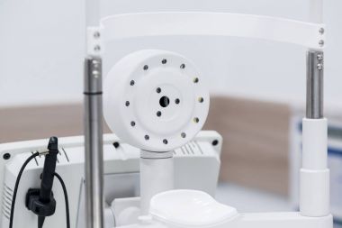 Göz kliniğinde ekipman