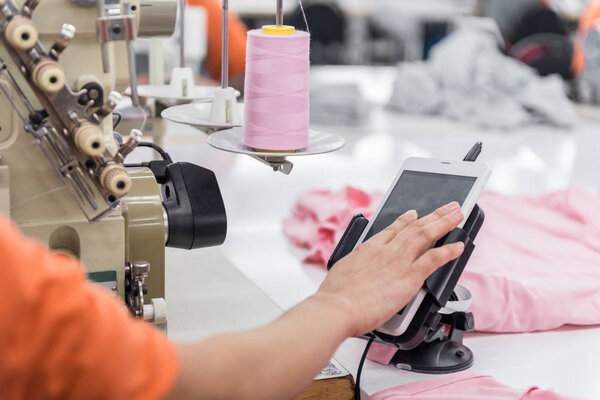 текстильная и швейная фабрики
