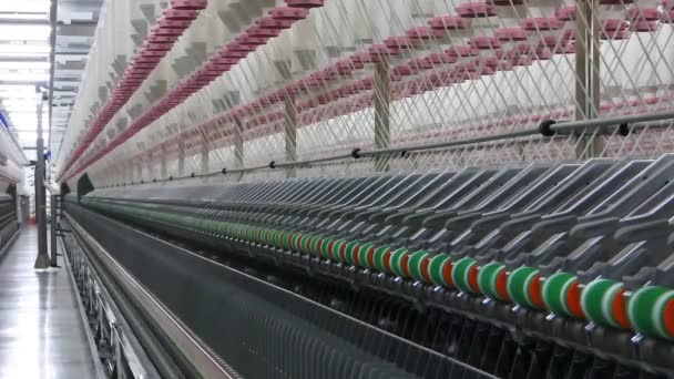 Machinery Equipment Workshop Production Thread Close Interior Industrial Textile Factory — Stock Video