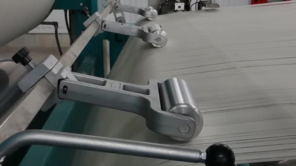 机器蒸发纺织纱 纺织厂的机械设备 相机是静止的 — 图库视频影像