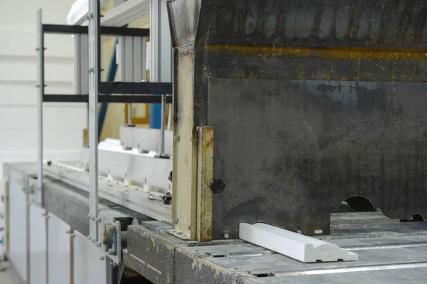Zakład do produkcji płyt warstwowych ze styropianu — Zdjęcie stockowe
