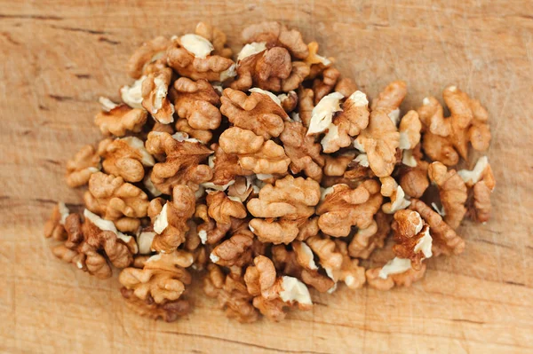 Shelled walnuts pile — Stock Photo, Image