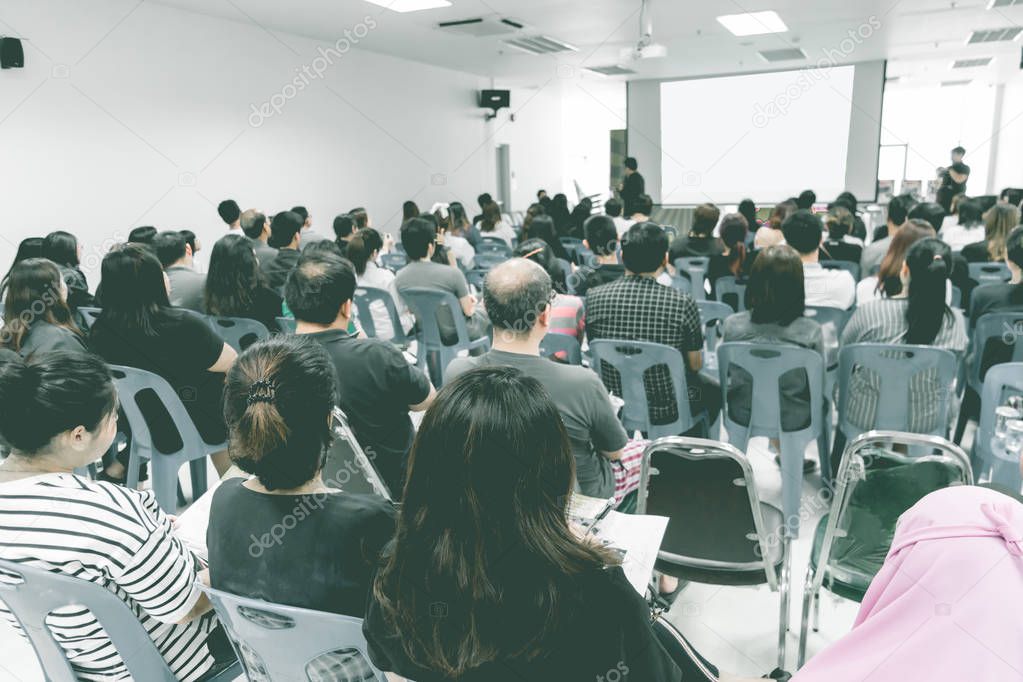 Business concept : asia people listen in business seminar presen