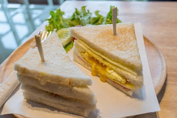 Slice ham cheese egg sandwich breakfast with fresh vegetable — Stock Photo, Image