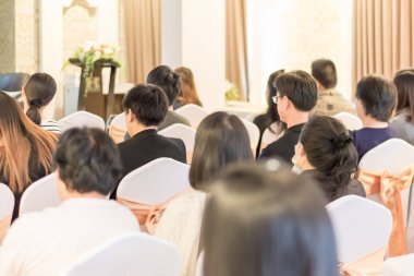 İş kavramı: Asya insanlar iş seminer sunu dinle