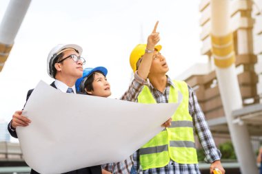 Mühendislik İnşaat kavramı: profesyonel mühendis beni takım