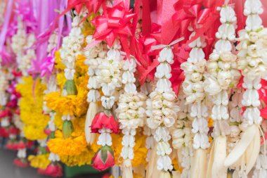 Direksiyon simidi ibadet için.