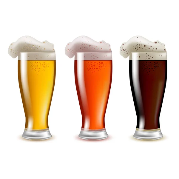 Realistické podrobné sklenice piva sada s pěnou. Vektor — Stockový vektor