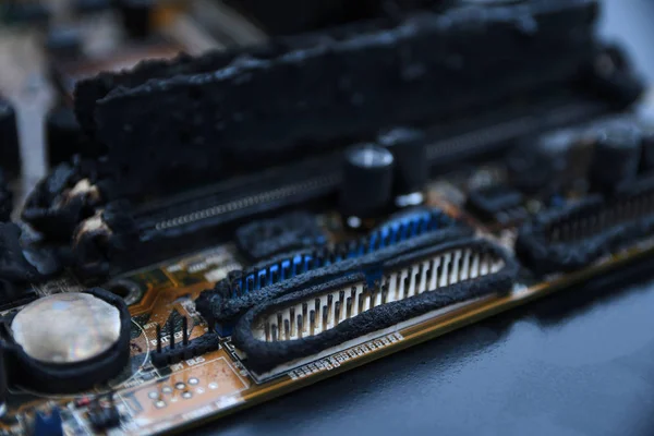 Desktop Computer Burned Damage after fire Burning CPU GPU video card, memory, chip , cooler — Stock Photo, Image