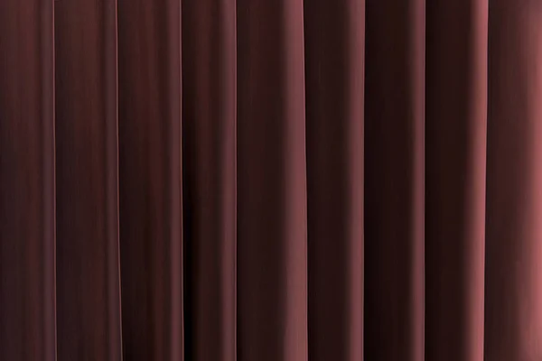 Antecedentes de una cortina roja en un escenario — Foto de Stock