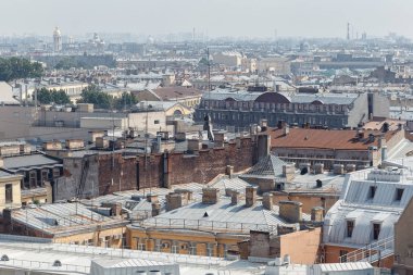 Üstten Görünüm Saint Petersburg yaz günü Saint Isaac's Katedrali. Rusya.