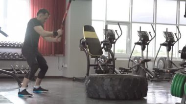 Spor Fitness adam vurmak tekerlek lastiği ile çekiç kızak jimnastik salonu