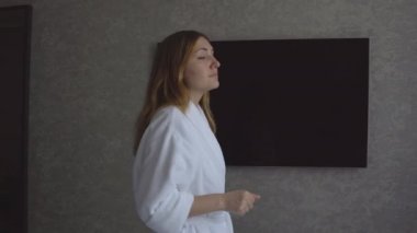 Genç kadın bir kaza görmek dehşete oldu