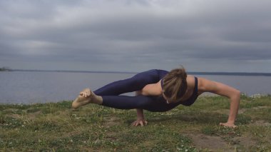 Germe, yoga pratik kadın trenler