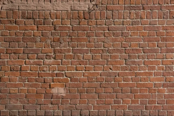 Vecchi mattoni rossi e cemento bianco, struttura del muro — Foto Stock