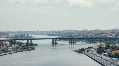 İstanbul'da Boğaz'ı köprülü, Türkiye'nin zaman atlamalı videosu