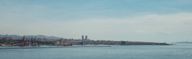 Güneşli bir günde İstanbul 'un güzel panoramik manzarası