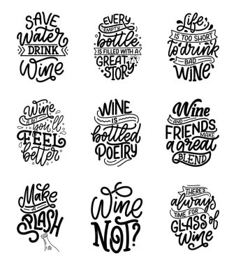 Modern tarzda bir dizi şarap harfi kompozisyonu. Alkol içeceği bar içeceği konsepti. Baskı ve posterler için klasik tipografi. Vektör illüstrasyonu.