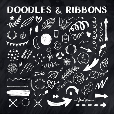 Konsept tasarım için soyut oklar, kurdeleler ve diğer elementler elde çizilmiş. Karalama çizimi. Dekorasyon için vektör şablonu