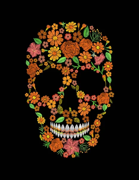 Výšivka lebky obličej oranžová květina textury mexické oprava. Textilní tisk vyšívané steh. Dia de los Muertos den mrtvých nebo Halloween karta vektorový obrázek pozadí. — Stockový vektor