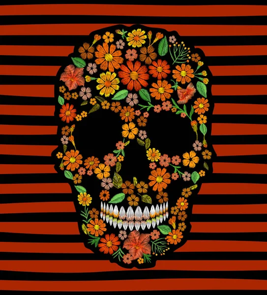 Broderi skalle ansikte orange blomma textur mexikanska patch. Textil tryck broderad söm. Dia de los Muertos Day av döda eller Halloween kort vektorillustration på randig bakgrund. — Stock vektor